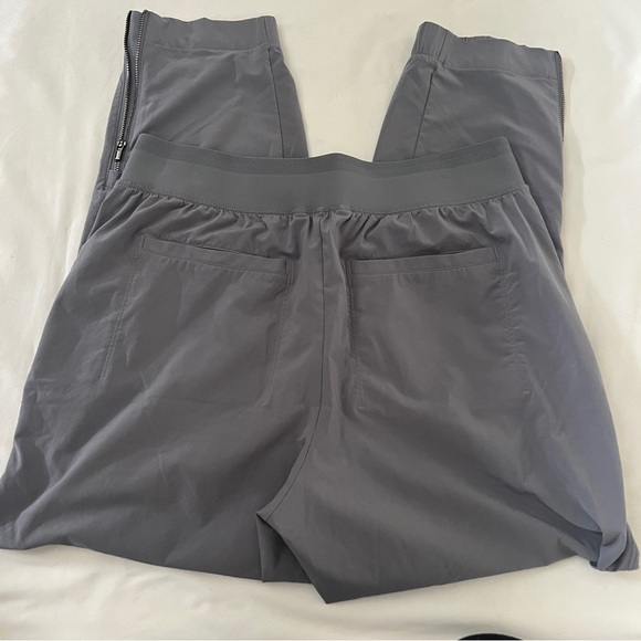 Athleta zip up joggers women’s size 6 petite gray - Picture 3 of 7